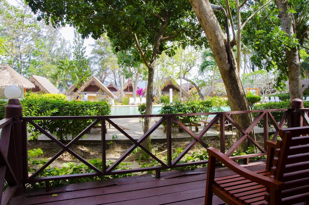 Coral Island Resort Phuket Kültér fotó