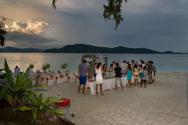 Coral Island Resort Phuket Kültér fotó
